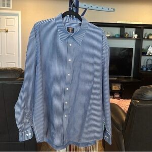 Men’s Arrow stripped blue long sleeve button down dress shirt. Size XXL